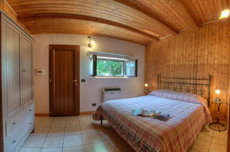 Villa Dei Pini Pescasseroli Szoba fotó